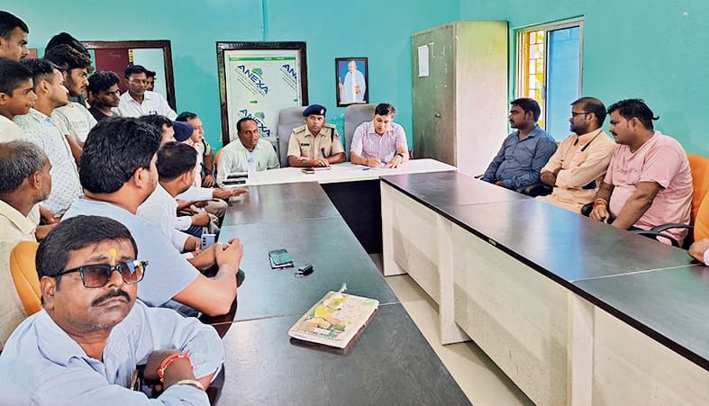 श्रीकृष्ण झूलन मेले में सीसीटीवी कैमरे से होगी निगरानी : एसडीएम