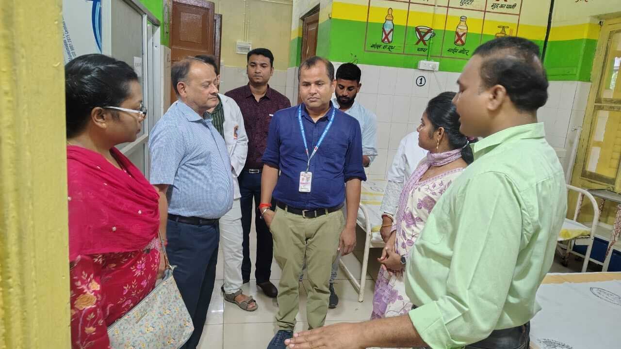 कायाकल्प की पीयर एसेसर टीम ने लिया सदर अस्पताल का जायजा