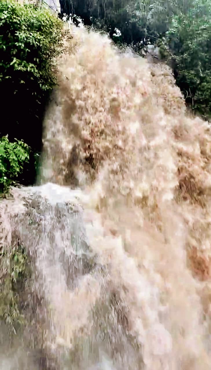 ककोलत में आयी बाढ़