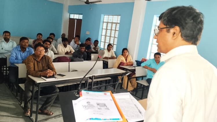दिनचर्या में घटित घटनाओं को जोड़कर दी जायेगी विज्ञान व गणित की शिक्षा