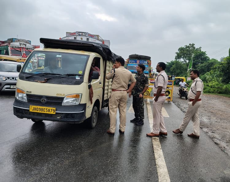 बोकारो पुलिस ने चलाया एंटी क्राइम चेकिंग अभियान