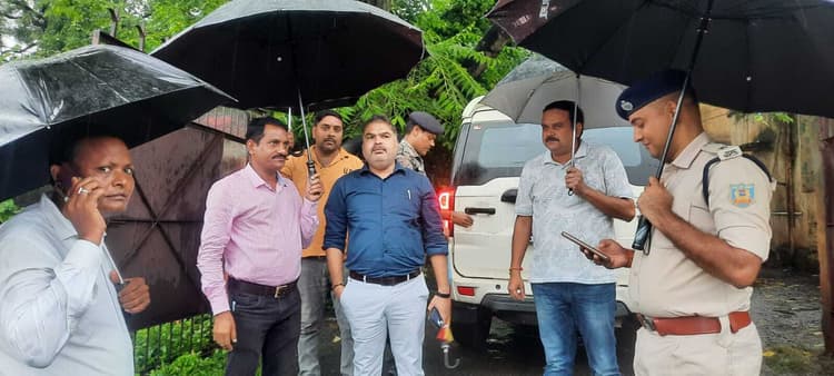 निरसा में फ्लाई ओवर निर्माण को ले अतिक्रमण हटाने का आदेश