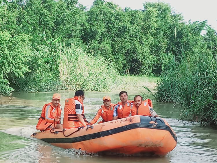 नदी में डूबे युवक की तलाश जारी, नहीं मिली सफलता