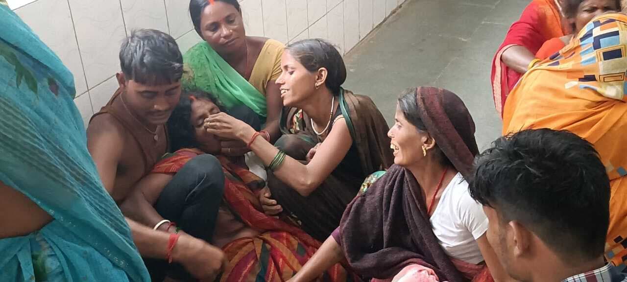 वज्रपात से एक ही गांव के दो युवकों की हुई मौत