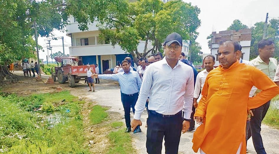 Chhapra News : जलनिकासी में रेलवे नहीं कर रहा मदद, अब निगम करायेगा सफाई व रेलवे करेगा भुगतान