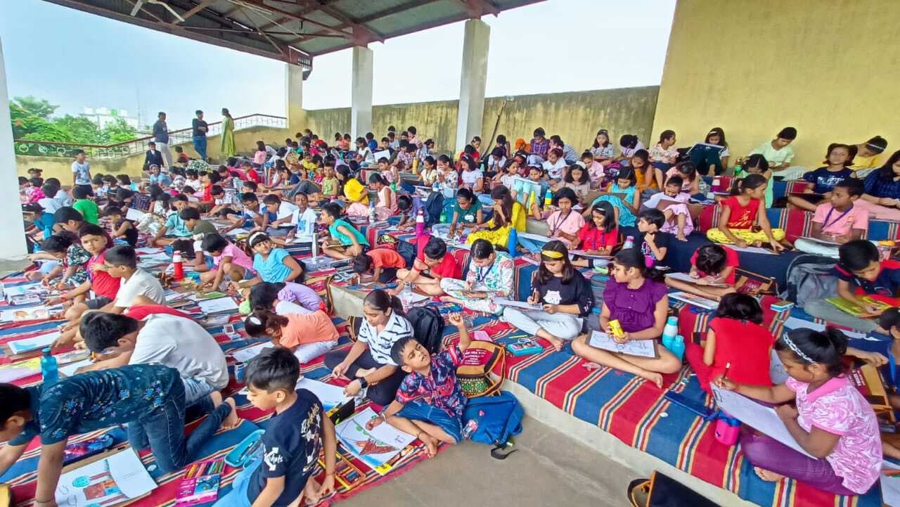 चित्रांकन में शिल्पी रक्षित ने लाया प्रथम स्थान, 286 प्रतिभागियों ने लिया हिस्सा