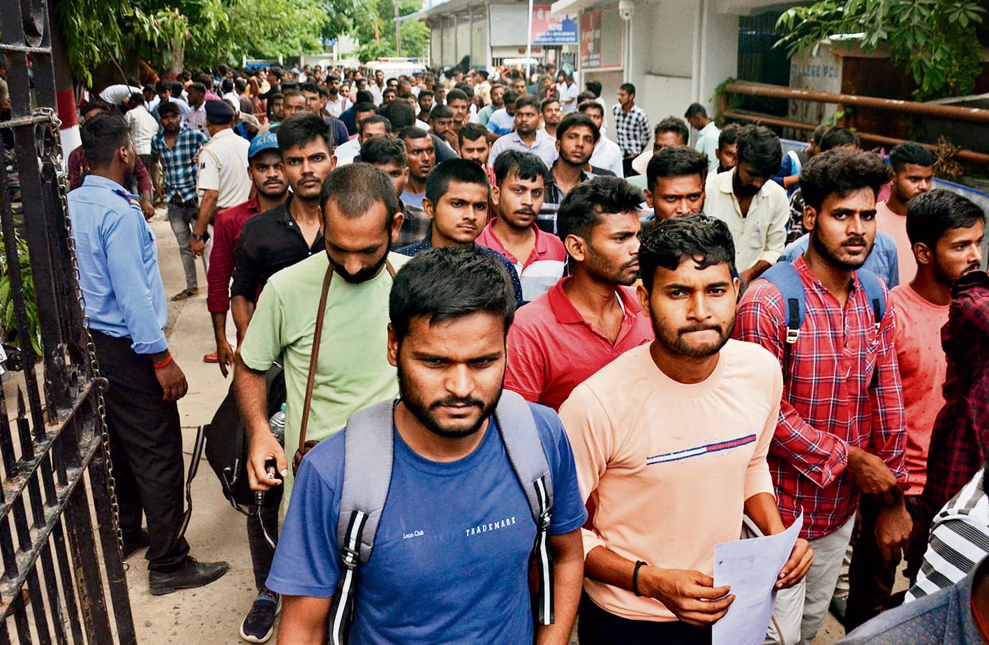 सिपाही भर्ती : सिलेबस से ही पूछे गये प्रश्न