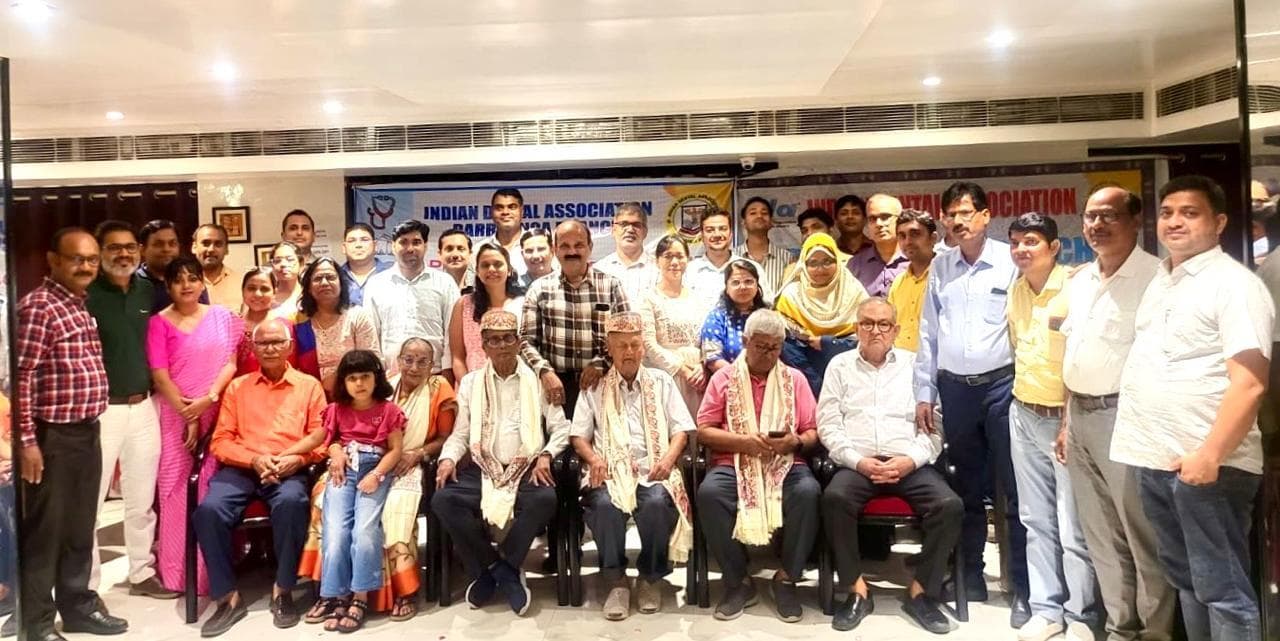 डेंटल एसोसिएशन ने वयोवृद्ध होम्योपैथिक, एलोपैथिक और डेंटल डॉक्टरों को किया सम्मानित