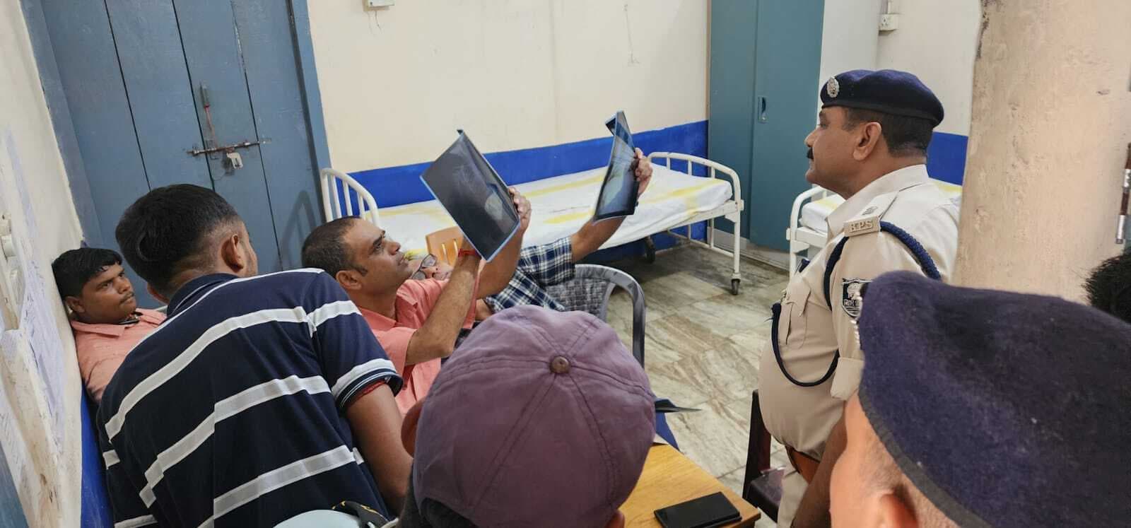 आपसी विवाद में दोस्त पर की फायरिंग, सीने में लगी गोली