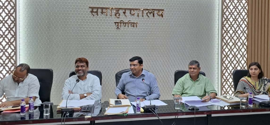 जिले में डीएपी खाद की कमी पर निगरानी समिति के सदस्यों ने जतायी चिंता