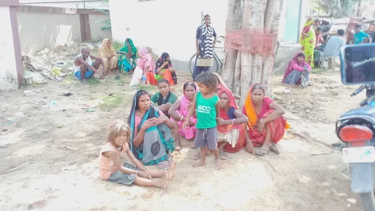 ट्रैक्टर चालक की हत्या के मामले में पत्नी ने करायी प्राथमिकी, आठ लोगों को बनाया नामजद