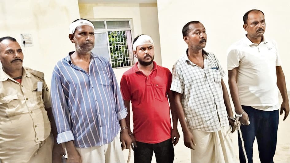 आरा : लूटकांड के आरोपित को पकड़ने गयी पुलिस पर हमले में एएसआइ का सिर फटा, पटना रेफर