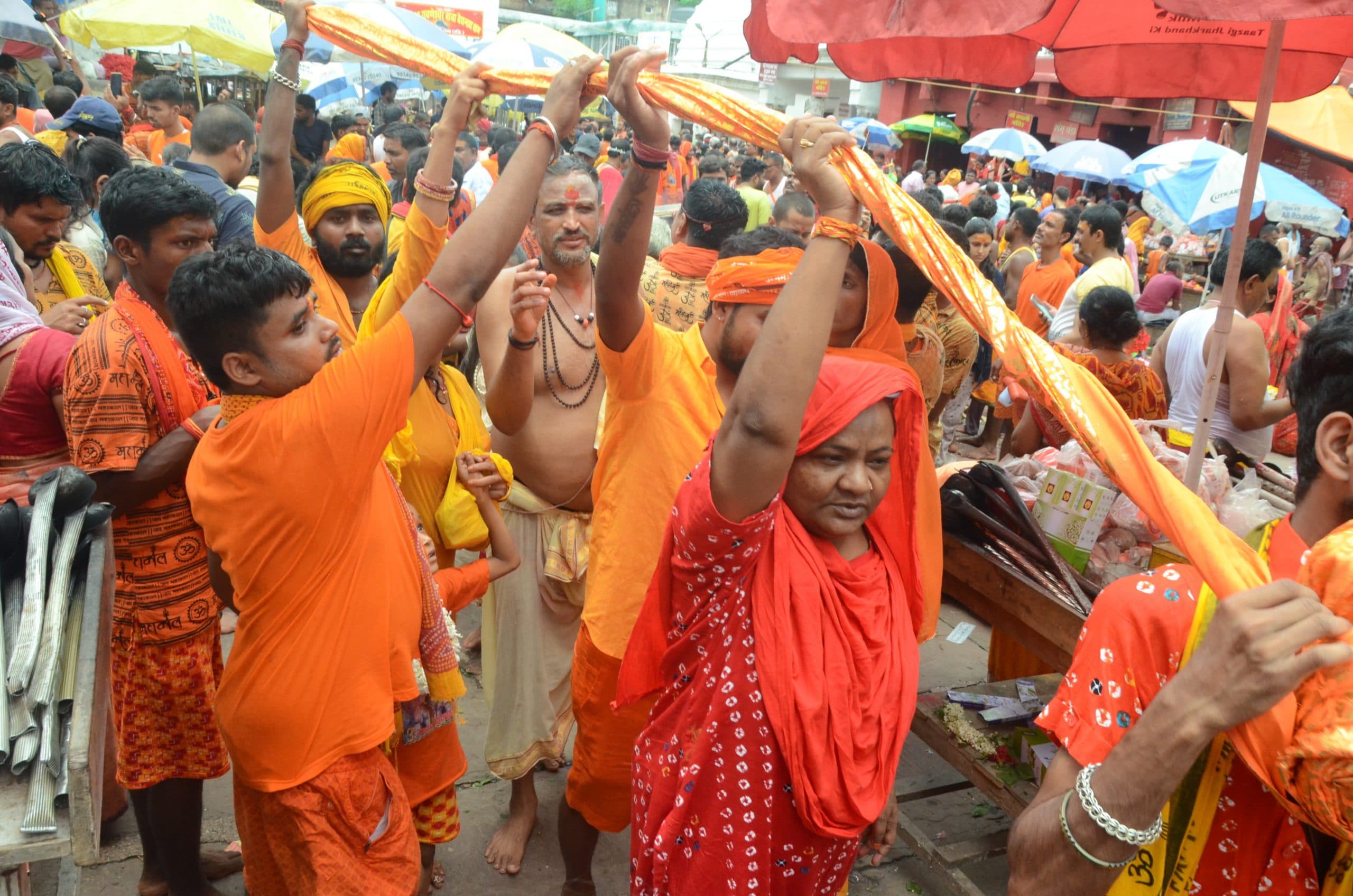 फुट ओवरब्रिज के जाम पर रखी जा रही नजर