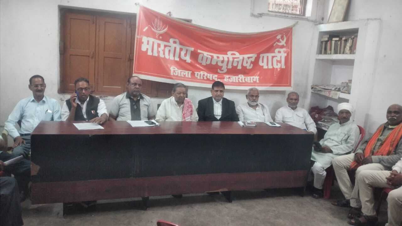 किसानों की हक के लिए लड़ाई जारी रहेगी : भुवनेश्वर