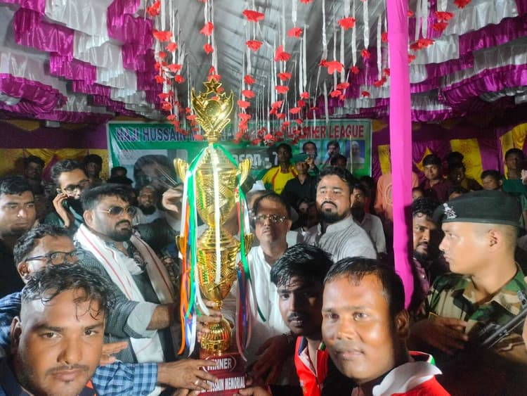 पिपचो की टीम बनी क्रिकेट मैच की चैंपियन