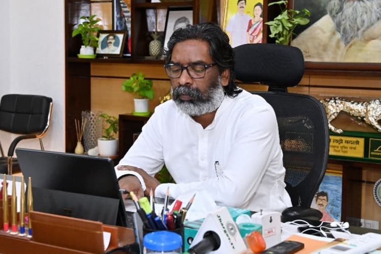 रक्षा बंधन पर झारखंड की महिलाओं को हेमंत सोरेन देंगे बड़ी सौगात, 18 अगस्त से खाते में खटाखट गिरेंगे रुपए