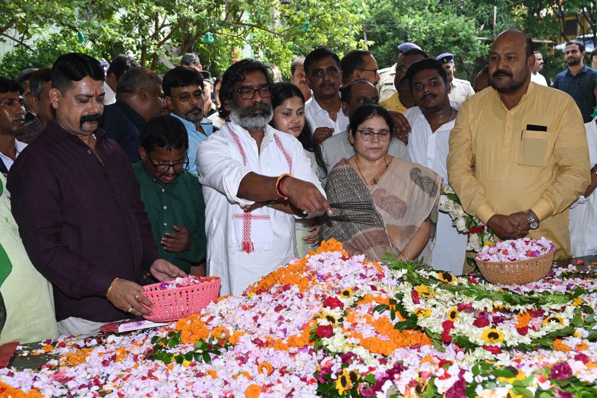 hemant soren in jamshedpur nirmal mahato death anniversary hemant soren in jamshedpur nirmal mahato death anniversary