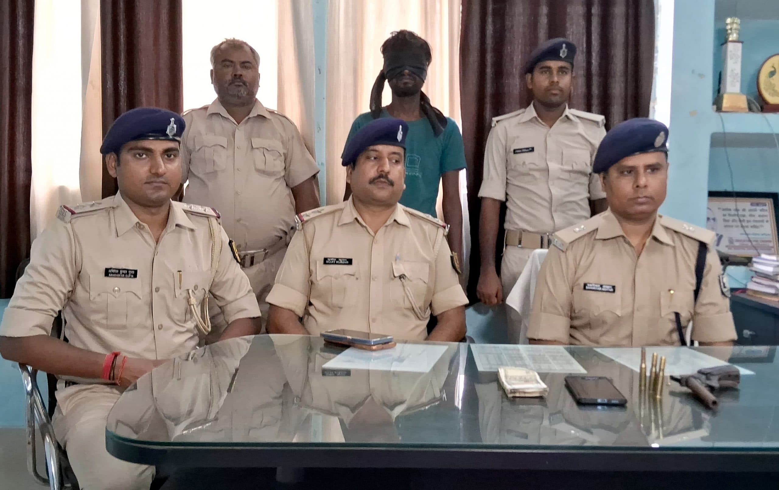 मुजफ्फरपुर में एक ही गिरोह ने पखनाहा, कांटी और मीनापुर में पेट्रोल पंप लूटे, पुलिस ने किया गिरफ्तार