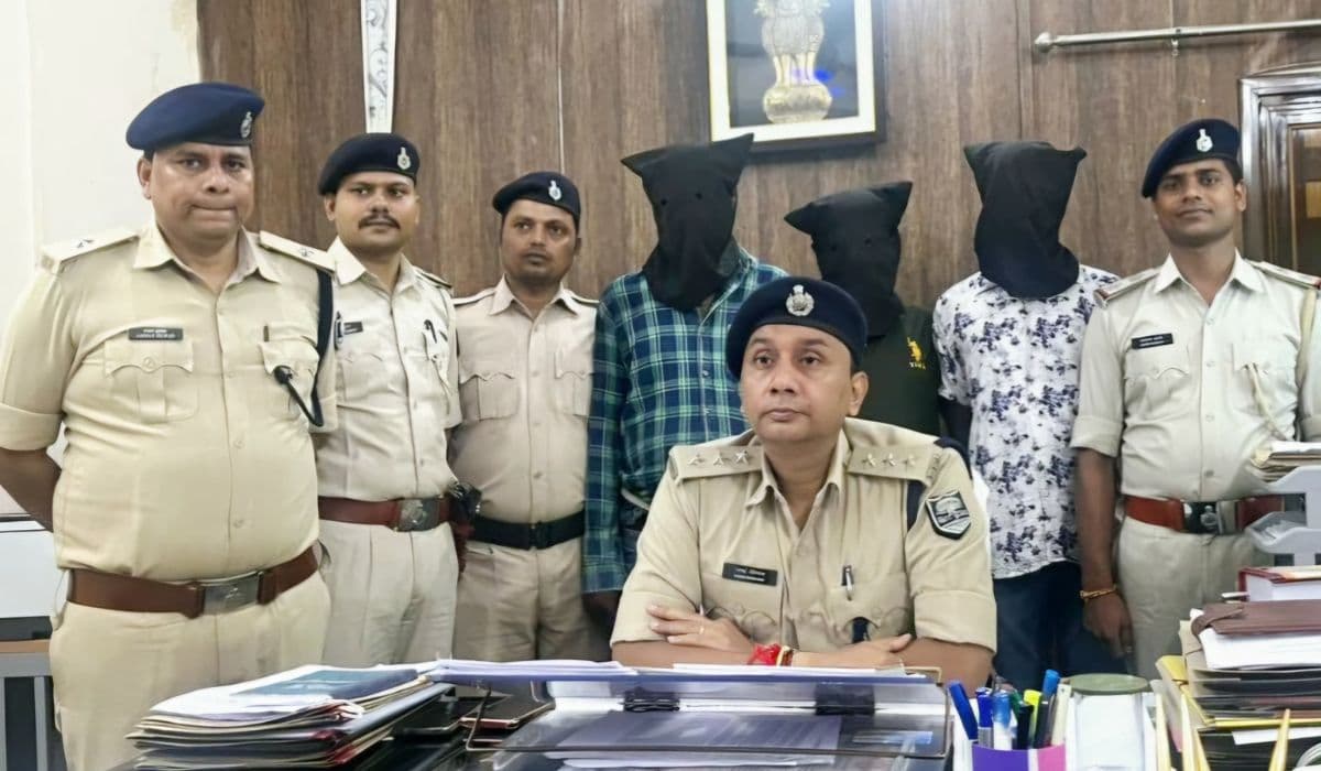 पटना: पुश्तैनी जमीन की मालकिन बनने के लिए पत्नी ने हीं कराई थी लोहा व्यवसायी की हत्या, जानें शूटर से कैसे हुई थी डील…