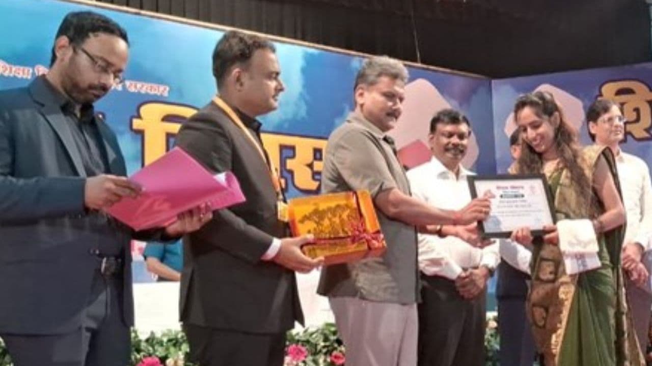 Teachers Day: बिहार में शिक्षक दिवस पर 41 शिक्षकों को मिला राजकीय शिक्षक अवार्ड, 11 महिलाएं भी हुई सम्मानित