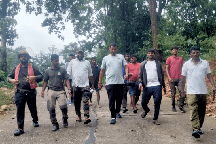 Bokaro News: बोकारो में हाथी का आतंक, ग्रामीण और वन विभाग के अधिकारी के नाक में किया दम