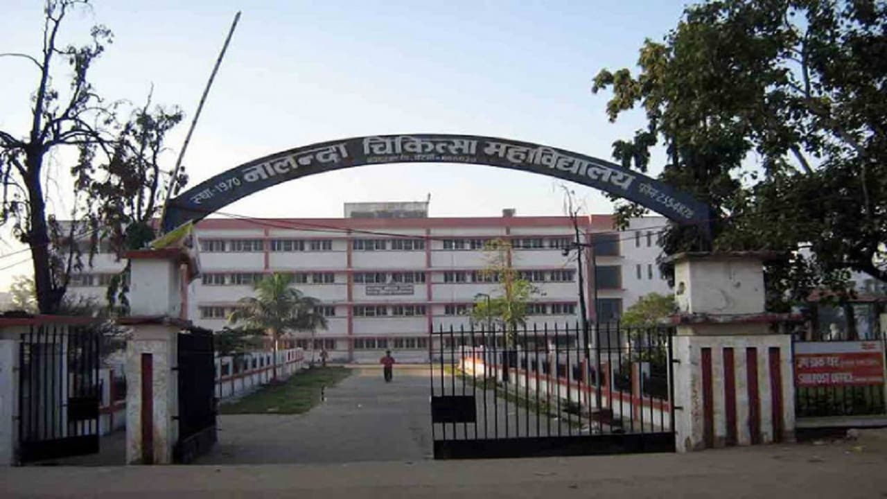 बिहार में शव से आंख निकाल लेने के मामले में पहली कार्रवाई, NMCH की 2 नर्सें सस्पेंड