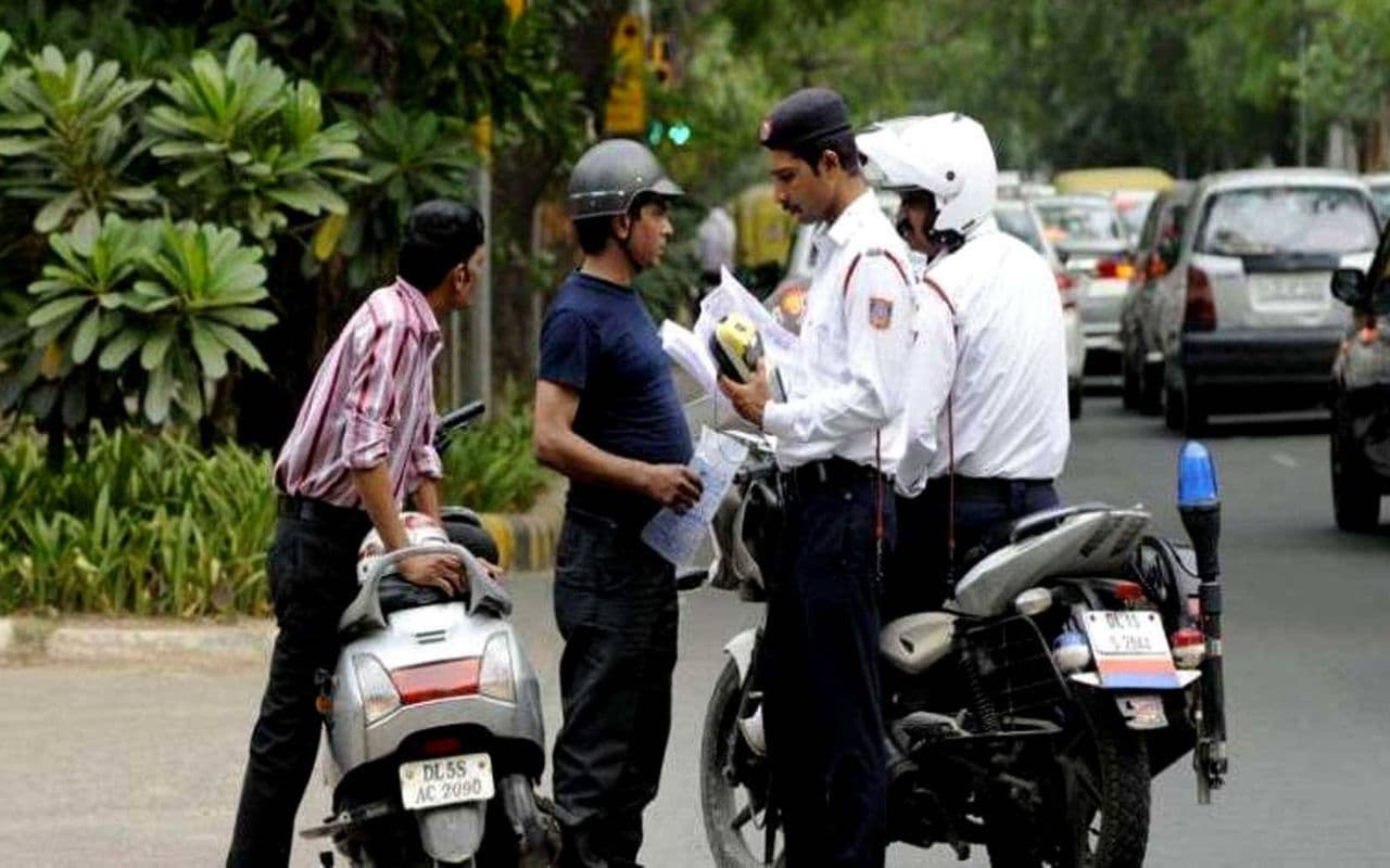 Bihar: गाड़ी के कागजात नहीं है दुरुस्त तो फटाफट करा ले ठीक, वरना टोल गेट पर ऑटोमेटिक कट जायेगा चालान