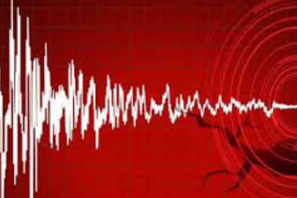 Earthquake: भूकंप के झटके से दिल्ली-NCR हिला, पाकिस्तान में था केंद्र, जानें पल पल की अपडेट