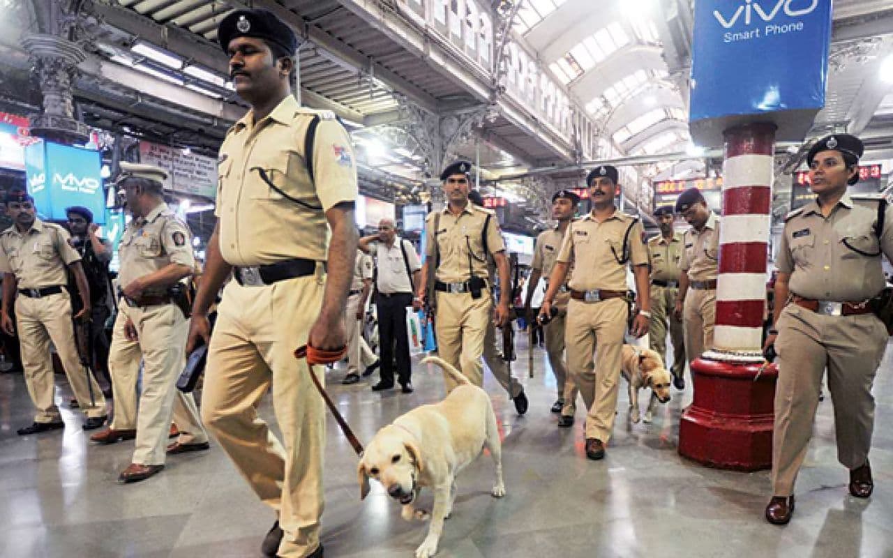 Bihar: दरोगा परीक्षा की तैयारी कर रहा युवक रेलवे स्टेशन के पास पाया गया मृत, मचा हड़कंप