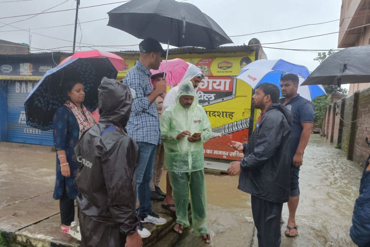 Ranchi News: लगातार बारिश से जलजमाव हो तो रांची नगर निगम के इस नंबर पर तुरंत करें कॉल