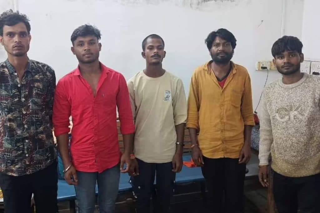 5 accused who broke glass of three coaches train arrested
