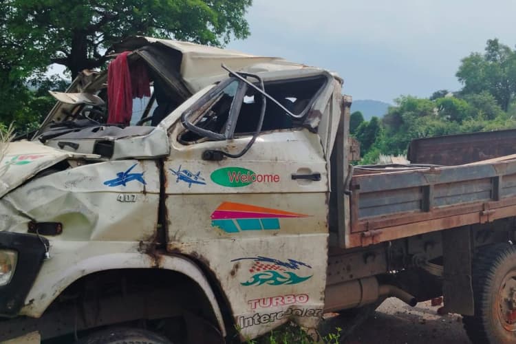 Road Accident in Jamshedpur: जमशेदपुर में हुआ बड़ा सड़क हादसा, दो की मौत, दो घायल