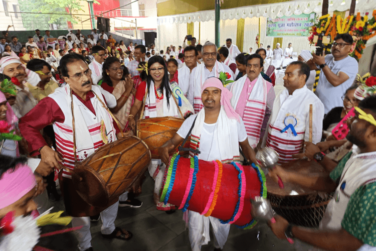 Karma Puja 2024: रांची में दिखा करम पूजा का उल्लास, मांदर की थाप पर झूमे लोग