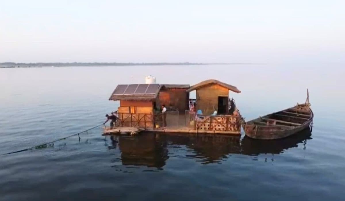 buxar floating house buxar floating house