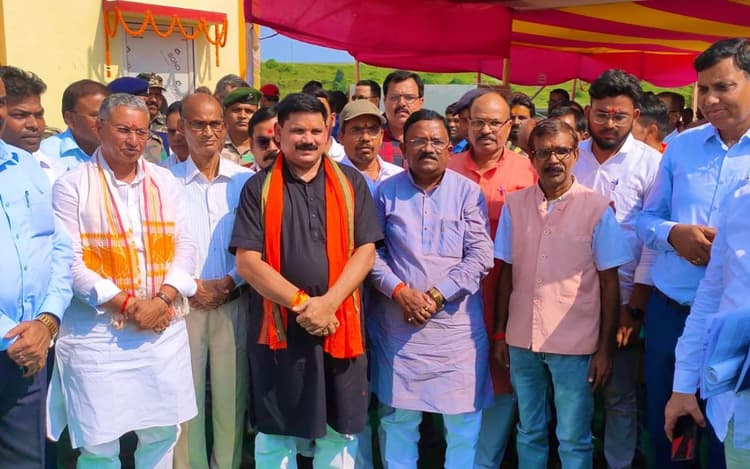 Prabhat Khabar EXCLUSIVE: कोयला मंत्री सतीश दुबे बोले- धनबाद कोयलांचल की समस्याएं जल्द होंगी दूर