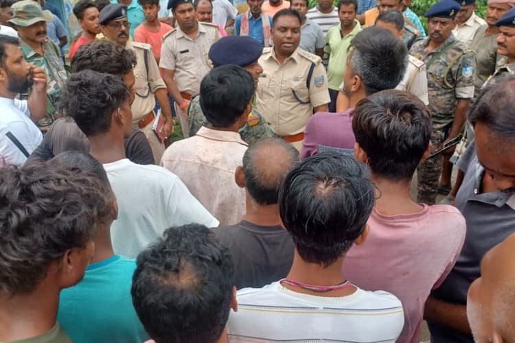 Jharkhand Crime: धनबाद में माहौल बिगाड़ने की कोशिश नाकाम, चार हिरासत में