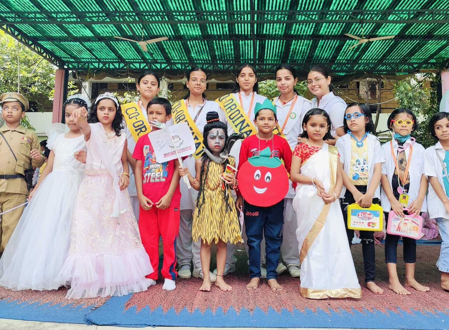 बीएनएस डीएवी में फैंसी ड्रेस प्रतियोगिता का आयोजन