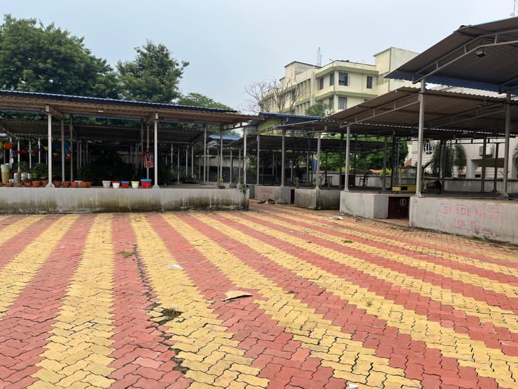 हद है : नगर निगम की सुस्ती की भेंट चढ़ा विद्युत शवदाहगृह, वेंडिंग जोन व राजा तालाब