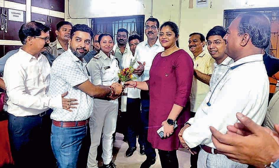 पुलिस अफसरों को प्रादेशिक मारवाड़ी सम्मेलन का सम्मान