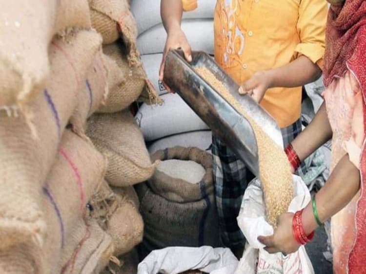 Jamshedpur News : छह माह से राशन नहीं उठाने वाले लाभुकों का रद्द होगा कार्ड