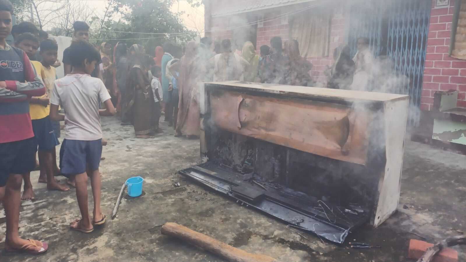 घर में लगी आग मामले में थाना में आवेदन, कार्रवाई की मांग