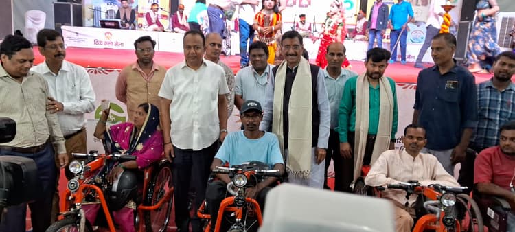 Ranchi news : दिव्यांग समाज के अभिन्न अंग, इन्हें मुख्यधारा से जोड़ने की है जरूरत : संजय सेठ