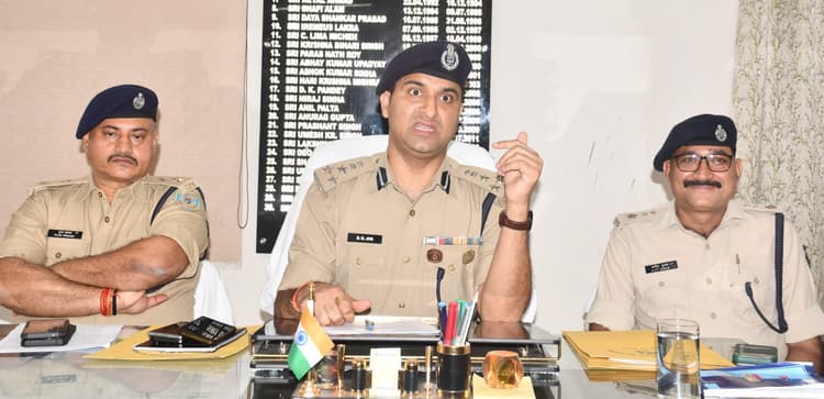 Bokaro news: कैंप में जन समस्याओं के समाधान के लिए मौजूद रहेंगे पुलिस अधिकारी : डीआइजी