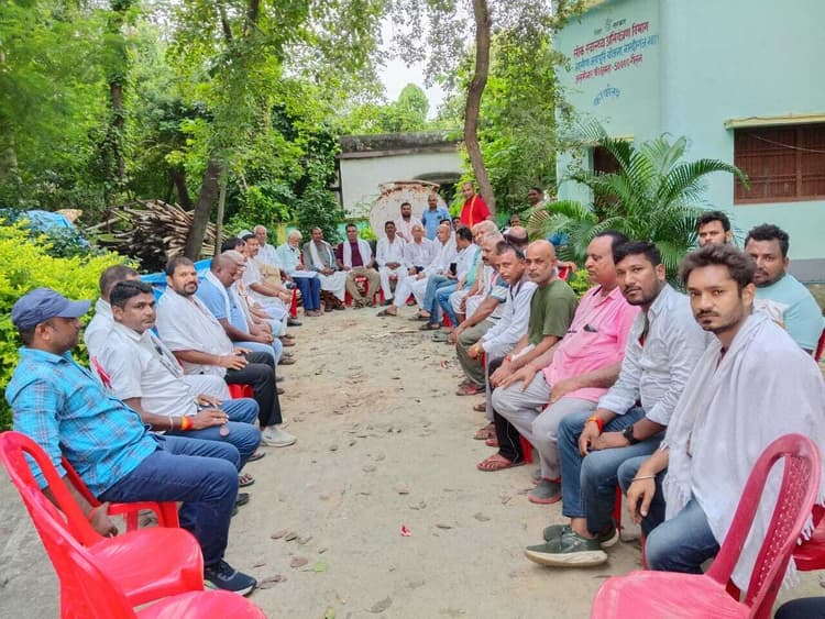 आपसी भाईचारा व शांति व्यवस्था कायम रखने का लिया संकल्प