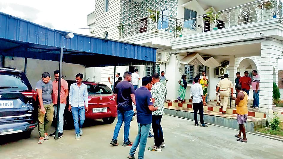 50 लाख व्हाइट मनी लेकर 65 लाख का किया भुगतान, पहले से ही तैयार थी लूट की योजना