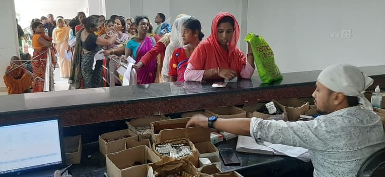 जीएमसीएच में नहीं मिल रही कैल्शियम की दवा, मरीजों की बढ़ी परेशानी