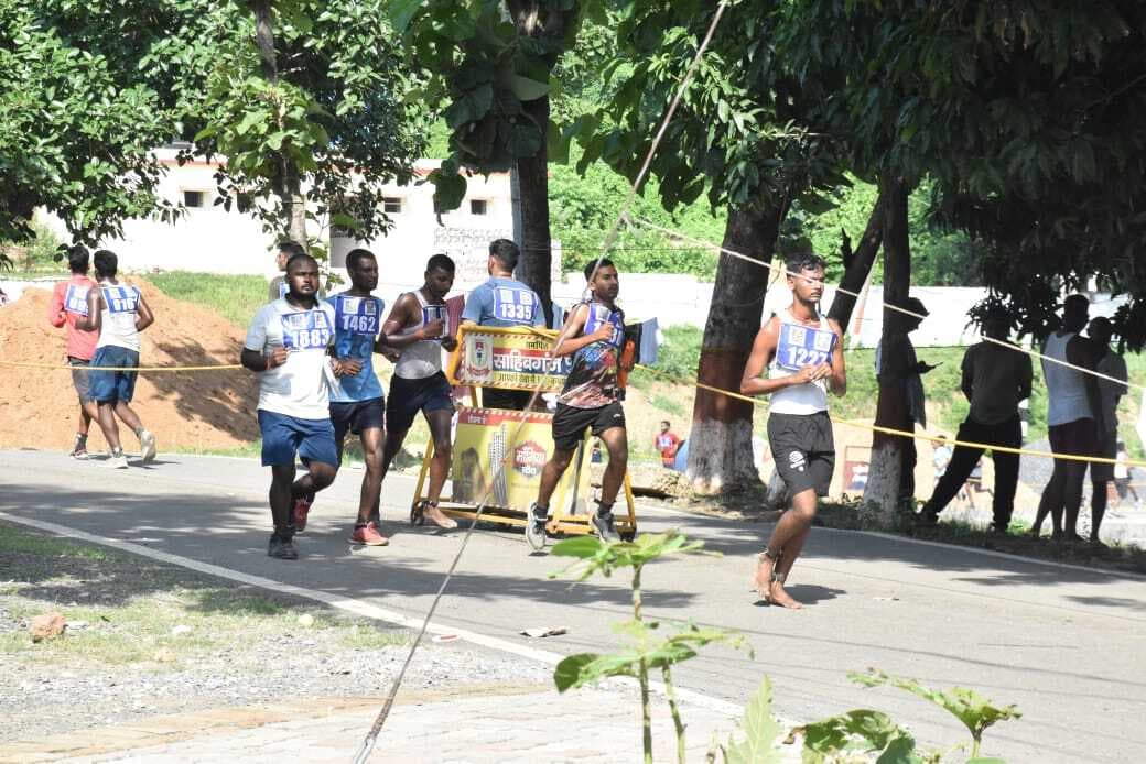 उत्पाद विभाग की दौड़ में 481 अभ्यर्थी सफल