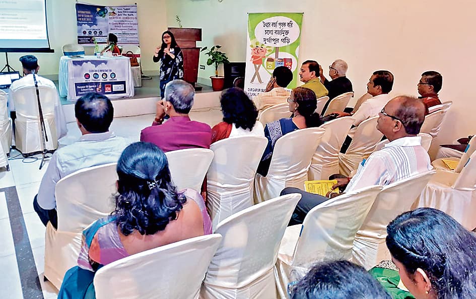 वायु गुणवत्ता में सुधार पर जागरूकता कार्यक्रम