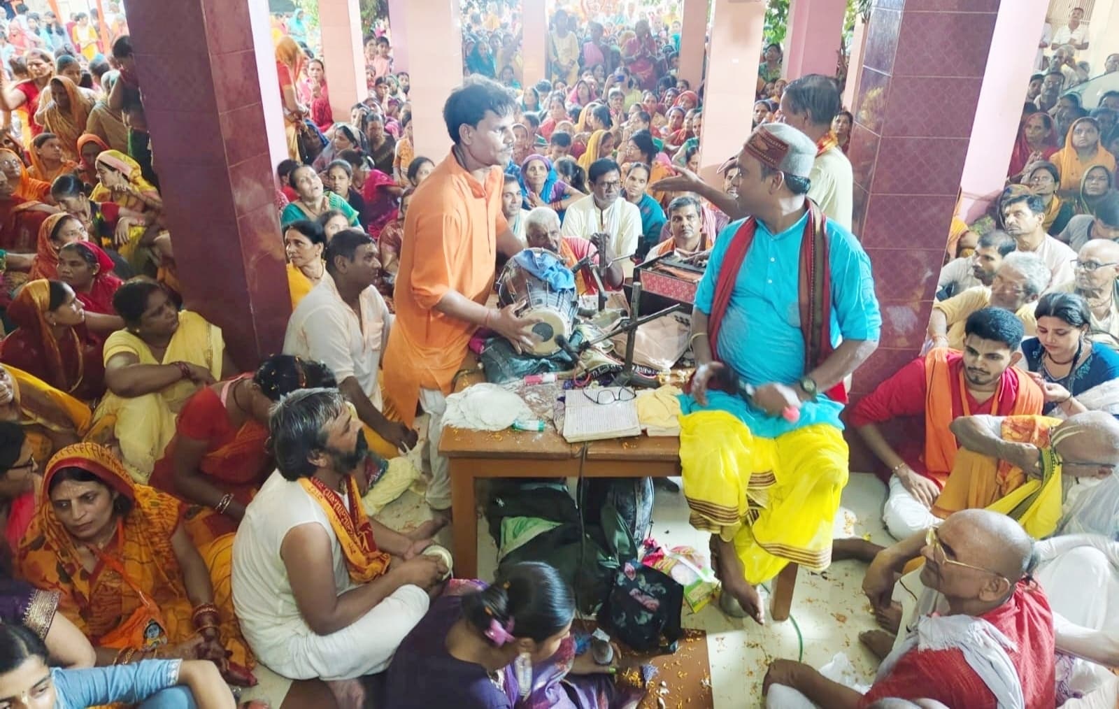 Darbhanga News: कंगन लेबो हे लाली के बधाई...