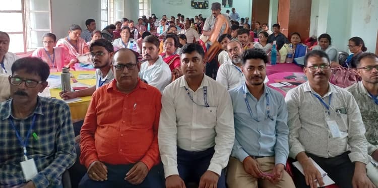 Self Steam Training:सकारात्मक सोच विकसित करने में सेल्फ स्टीम प्रशिक्षण सहायक